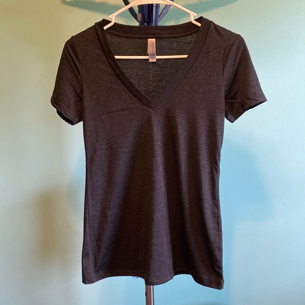 Next Level Women’s Small V-neck tee Charcoal Gray NWOT